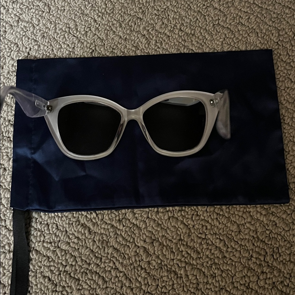 Sunglasses. CELINE & DOLCE GABBANA. - Picture 8 of 15